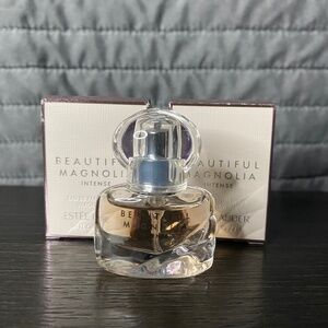 Estée Lauder Beautiful Magnolia fragrance Intense x2